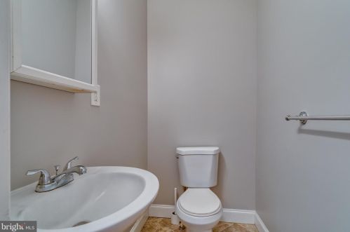 5111 Greene St, Philadelphia PA 19144-2941 exterior