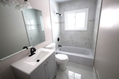 5015 85th St, Milwaukee WI  53225-4210 exterior