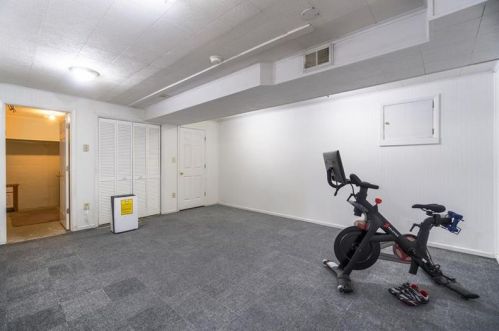 115 Newburn Dr, Pittsburgh PA 15216-1213 exterior