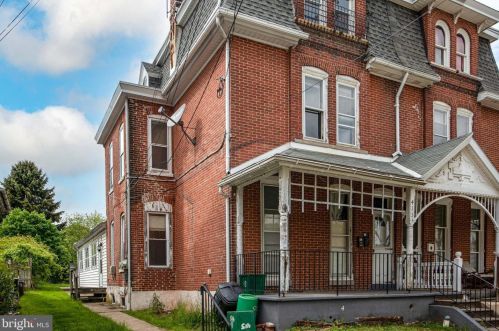 415 Walnut St, Limerick, PA 19468-2317