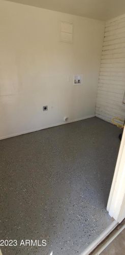 813 Cheryl Dr, Phoenix AZ 85028-4412 exterior