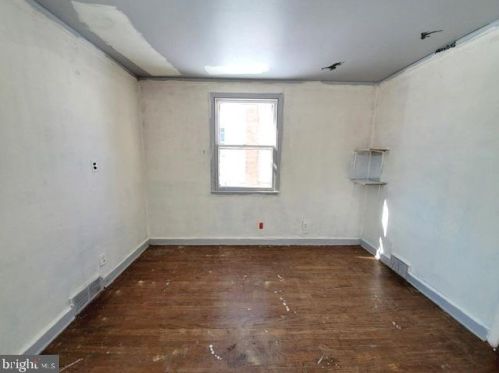 15 Sta Ave, Somerdale NJ 08083-1329 exterior