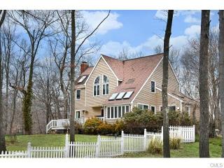 262 Wilton Rd, Ridgefield, CT 06877-5731