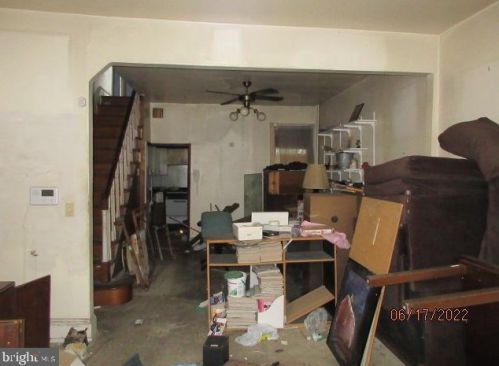 2419 Carlisle St, Philadelphia PA 19132-4018 exterior