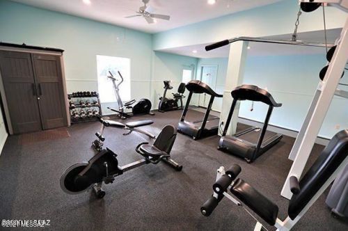 5677 Camino De La Noche, Tucson AZ  85718-4420 exterior