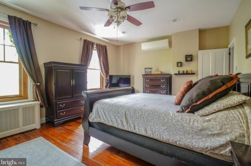 1128 Marlborough St, Philadelphia PA 19125-4113 exterior