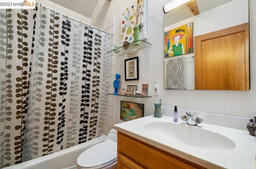 1231 Channing Way, Berkeley CA 94703-1616 exterior