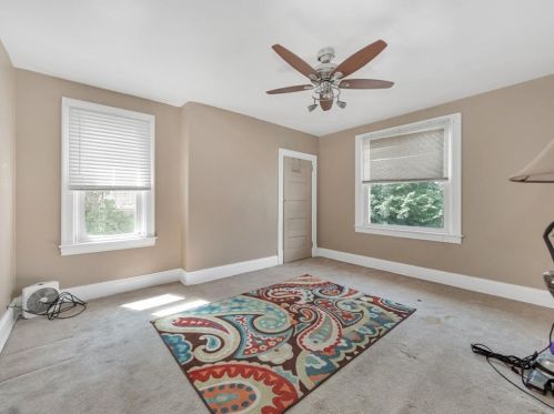 3016 Landis St, Pittsburgh PA 15204-1716 exterior