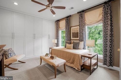 624 Live Oak Dr, Mc Lean VA 22101-1563 exterior