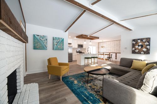 1748 Prince Ln, Meskegon MI  49445-1742 exterior