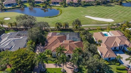 6357 Highcroft Dr, Naples FL 34119-8445 exterior