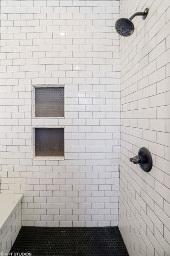 3067 Gresham Ave, Chicago IL 60618-6708 exterior