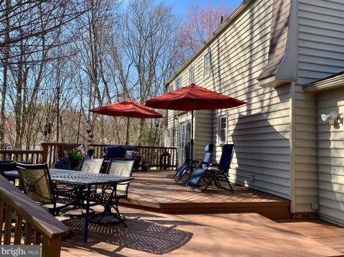 16616 Cutlass Dr, Rockville MD 20853-1332 exterior