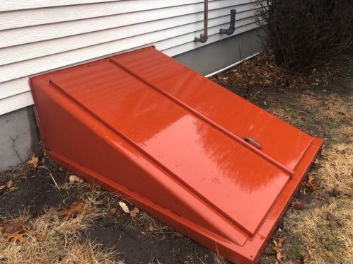 20 Elan St, Enfield CT 06082-5504 exterior