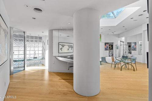 2111 Colter St, Phoenix AZ  85015-2821 exterior