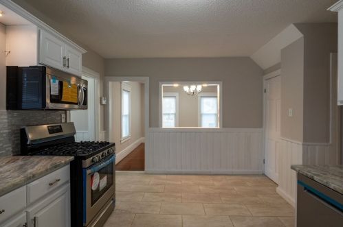 139 Berkshire Ave, Springfield MA  01109-1749 exterior