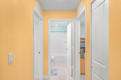 901 Bent Creek Dr, Fort Pierce FL  34947-1331 exterior