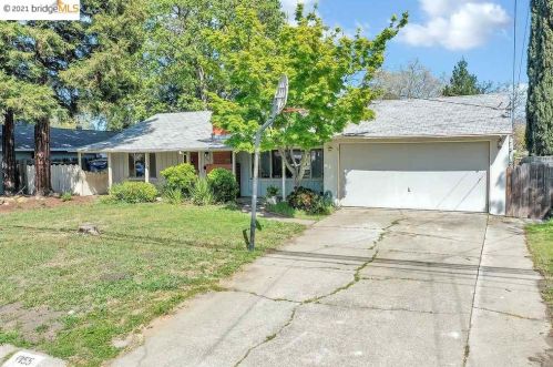 1955 Rose Ln, Concord, CA 94523-2721