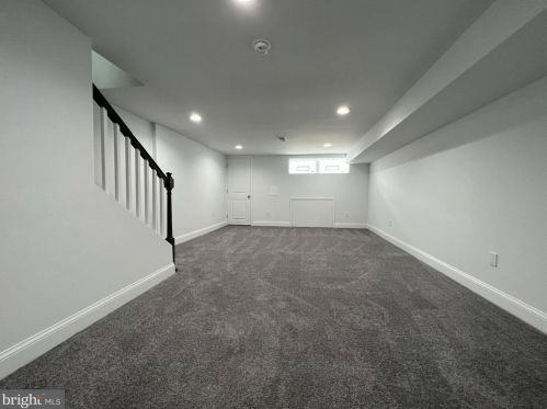 7261 Limekiln Pike, Philadelphia PA 19138-1333 exterior