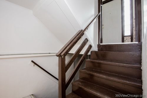 6900 Campbell Ave, Chicago IL 60645-4604 exterior