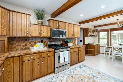 3020 Kalarama Ave, Kalamazoo MI 49024-2383 exterior