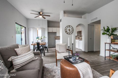 254 Melridge St, Tucson AZ  85706-3352 exterior