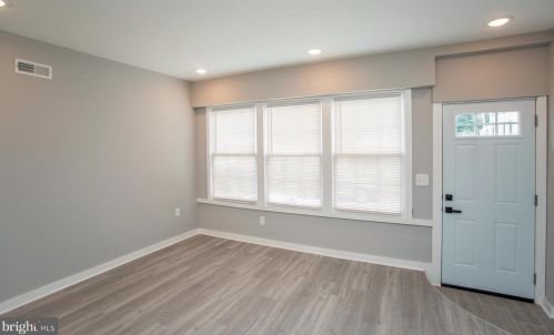 5809 Ditman St, Philadelphia PA 19135-4043 exterior