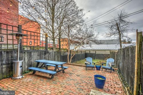 405 King St, Lancaster PA 17602-3004 exterior