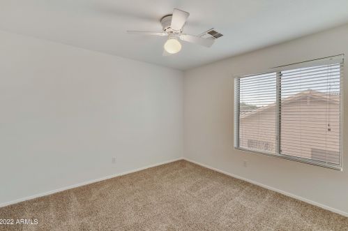 2737 Amberwood Dr, Phoenix AZ 85045-4208 exterior