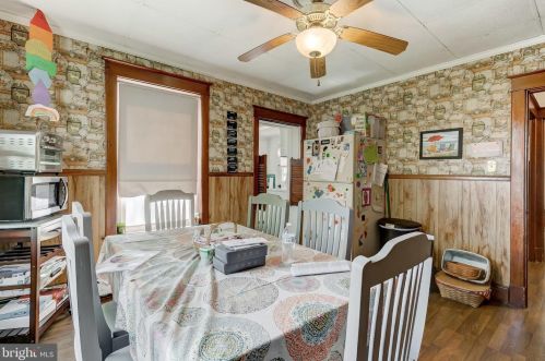 501 King St, Littlestown PA 17340-1612 exterior