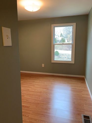 99 Redwood Ave, Concord NH 03301-3519 exterior