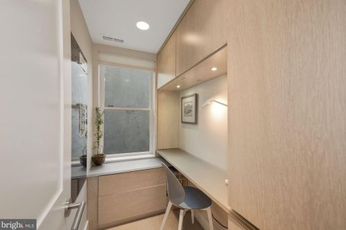 1221 T St, Washington DC 20009-7535 exterior