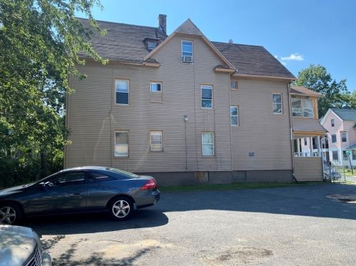 117 Dawes St, Springfield MA 01109-3042 exterior