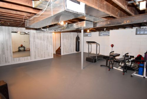 3308 46, Milwaukee WI 53219-4824 exterior