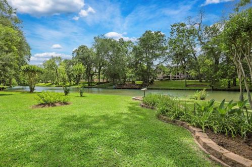 5503 Westerdale Dr, Fulshear TX 77441-4116 exterior