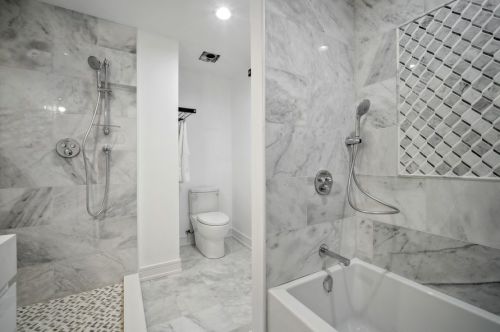 6300 Leroy Ave, Chicago IL  60646-4814 exterior