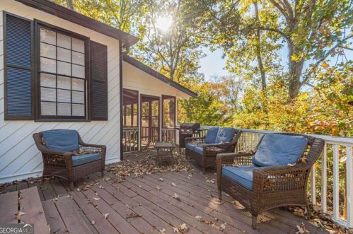 1620 Chevron Way, Atlanta GA  30350-4430 exterior