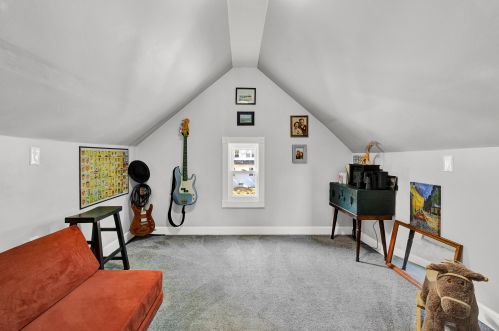 5504 33rd St, Milwaukee WI  53221-4026 exterior