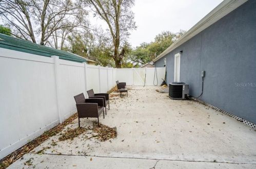 2605 27th Ave, Tampa FL 33605-1514 exterior