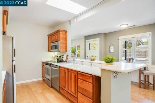 2 Clark Ct, Concord CA exterior