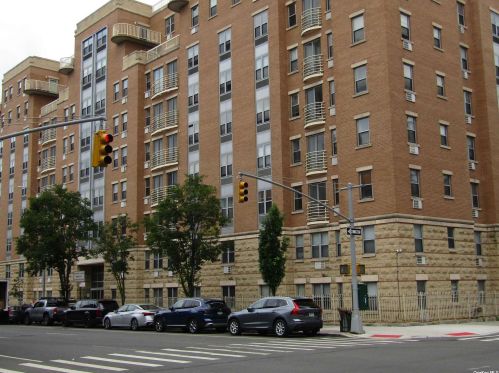 1831 Madison Ave, New York NY  10035-2750 exterior