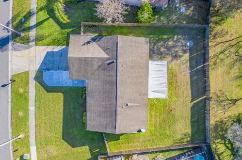 15806 Country Lk Dr, Tampa FL 33624-1539 exterior