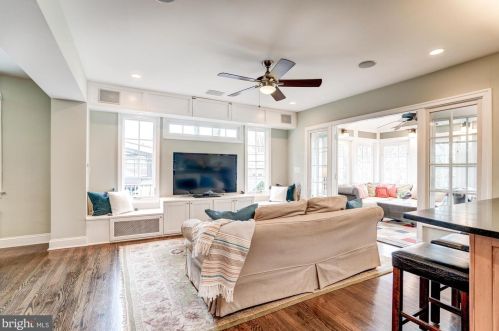 3240 Livingston St, Washington DC 20015-1756 exterior