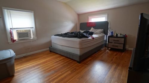 77 Humbert, Springfield MA 01109-2229 exterior