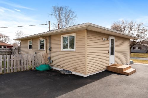 3495 68 St, South Saint Paul MN 55076-2141 exterior