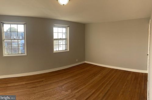 7512 Gilbert St, Philadelphia PA  19150-2604 exterior