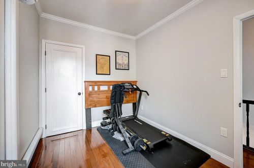 1930 Juniper St, Philadelphia PA 19148-2218 exterior