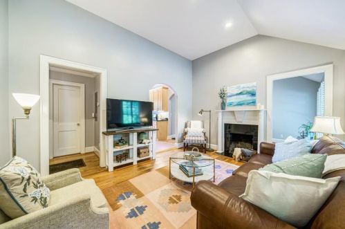 417 Deering Rd, Atlanta GA 30309-2267 exterior