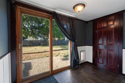 44 Main St, Newton NH 03858-3113 exterior