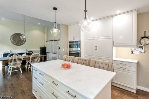 162 Bee Mdw Pkwy, Whippany NJ exterior